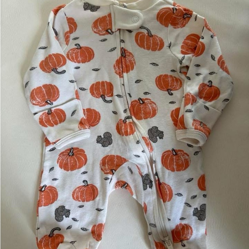 Organic Baby Pumpkin Sleep N' Play